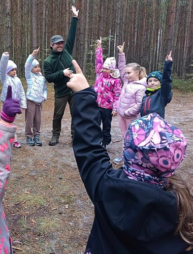 Lesní pedagogové: Z lesa třídu, z třídy les